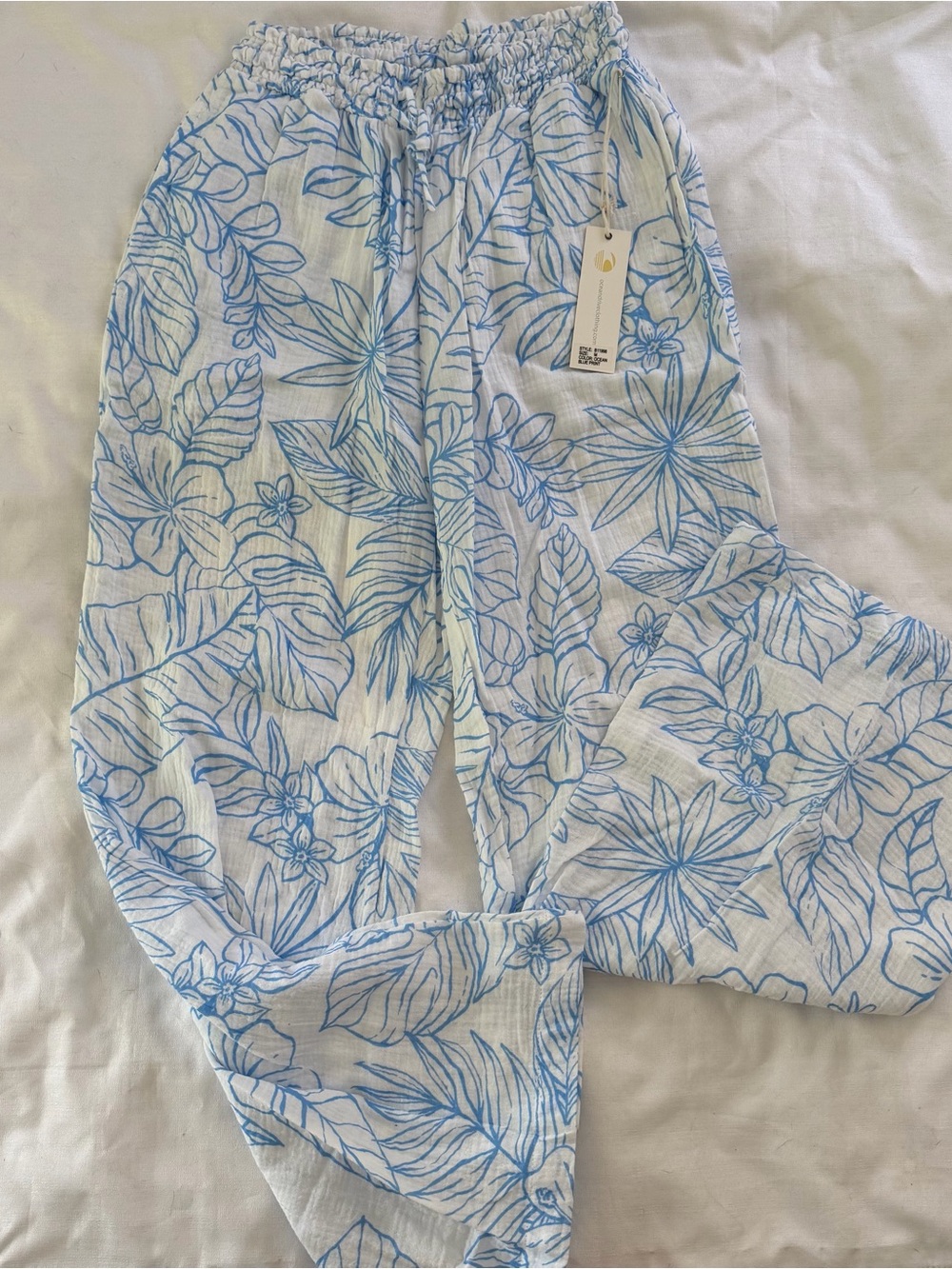 100% cotton gauzey NWT flowy pants size medium